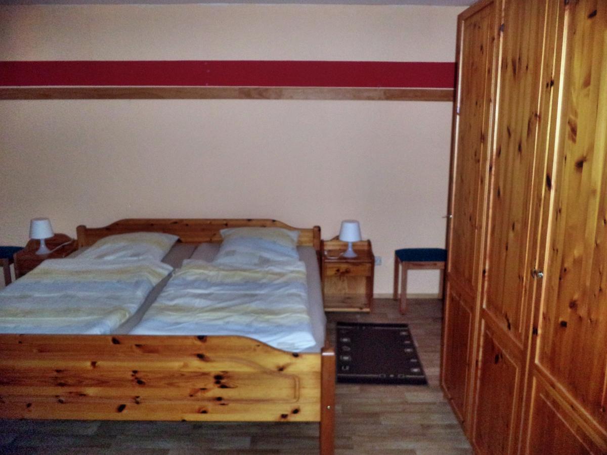 Villa Pferdehof Und Wanderreitstation Doersam Mörlenbach Esterno foto